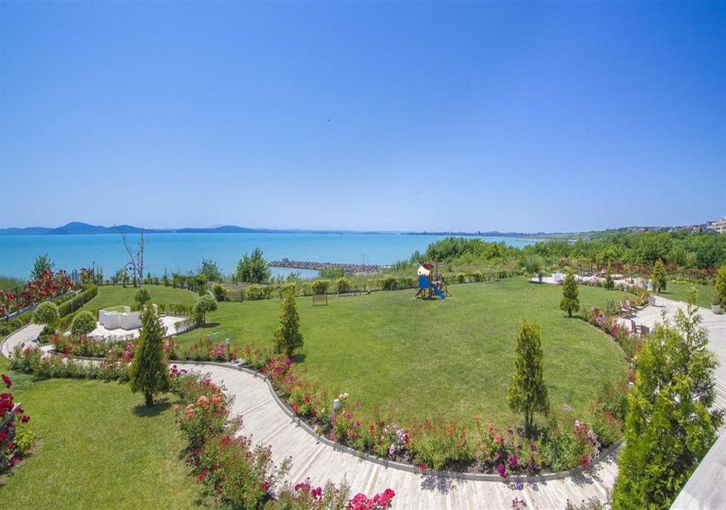 Studio In Diamond Beach Burgas Exterior photo