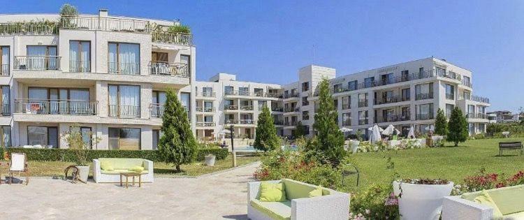 Studio In Diamond Beach Burgas Exterior photo